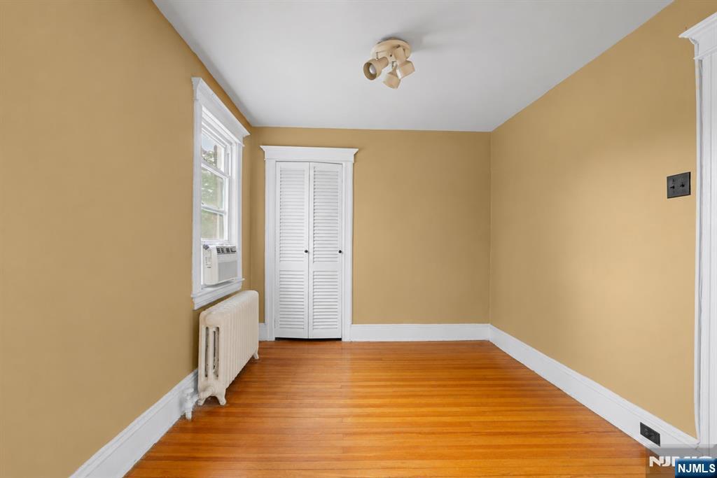 371 Park Avenue Property Photo 20