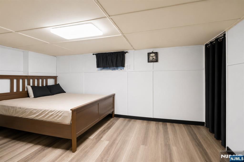 371 Park Avenue Property Photo 25