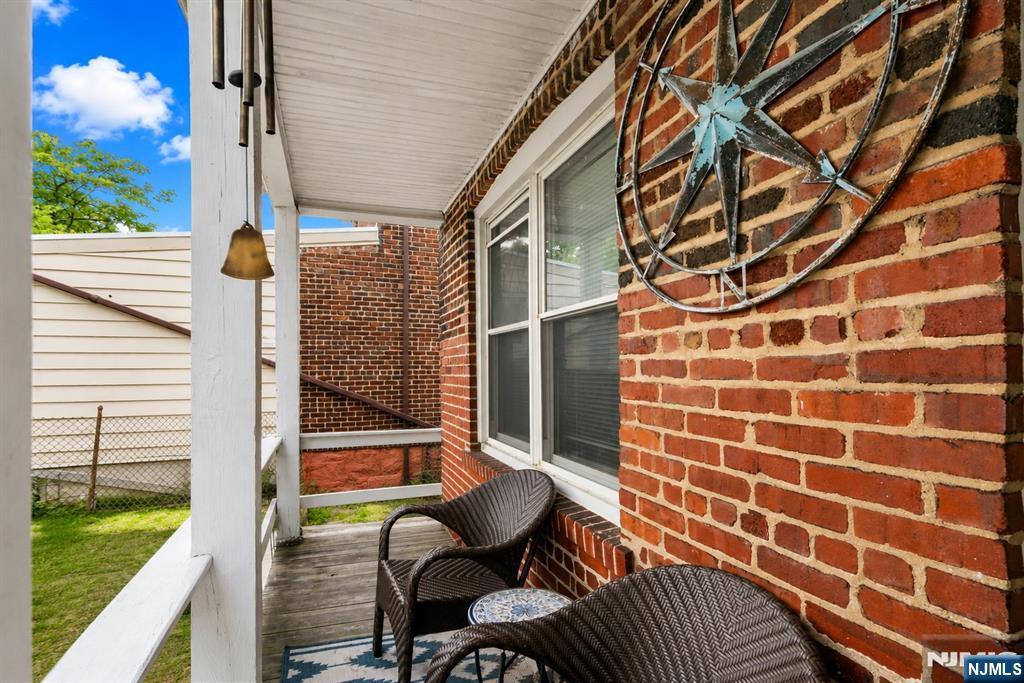 371 Park Avenue Property Photo 37