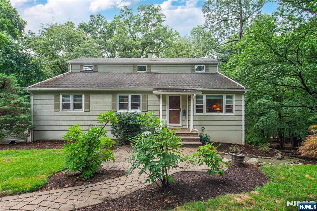16 Pennsylvania Avenue Property Photo 1