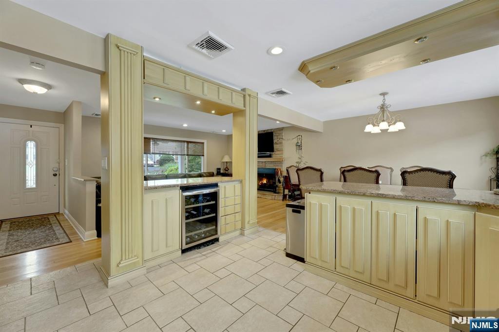 379 Leonard Drive Property Photo 17