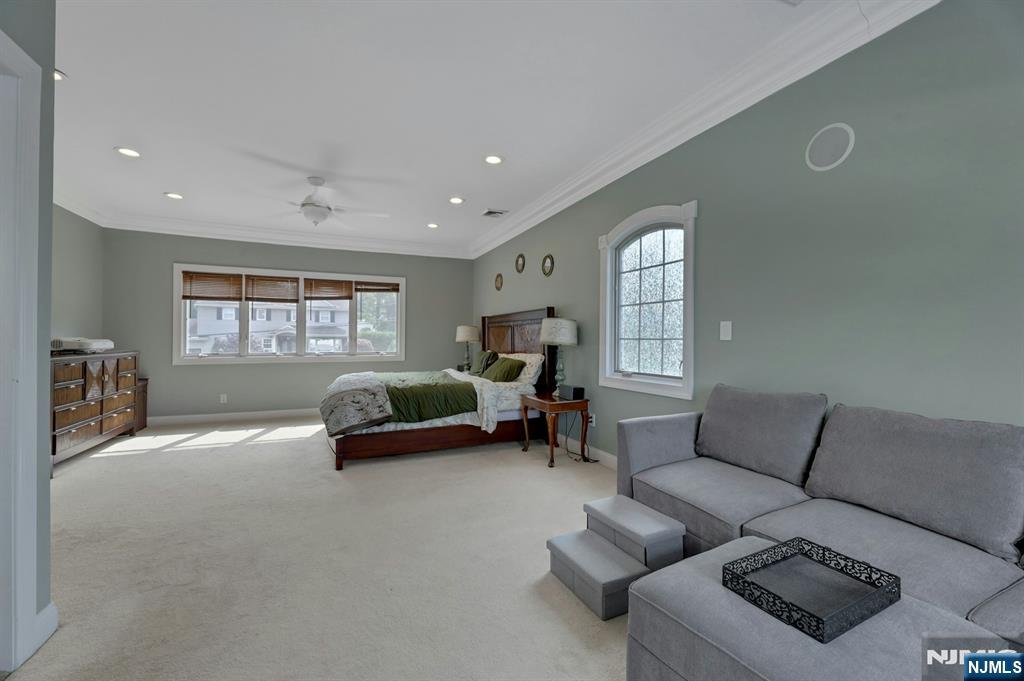 379 Leonard Drive Property Photo 27
