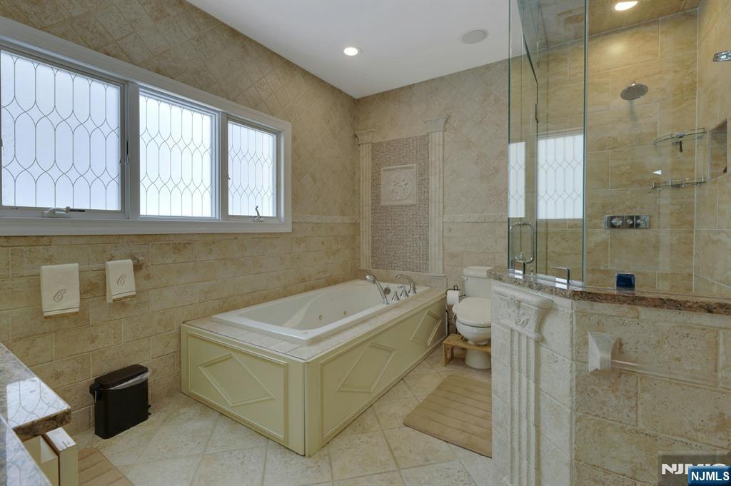 379 Leonard Drive Property Photo 29