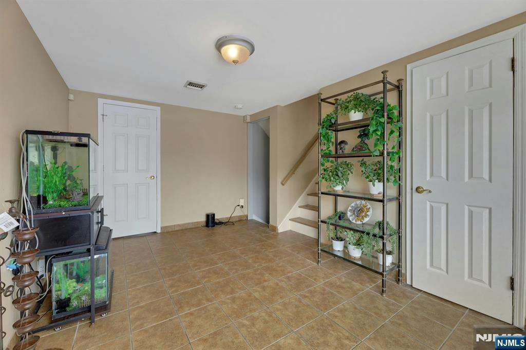 379 Leonard Drive Property Photo 33