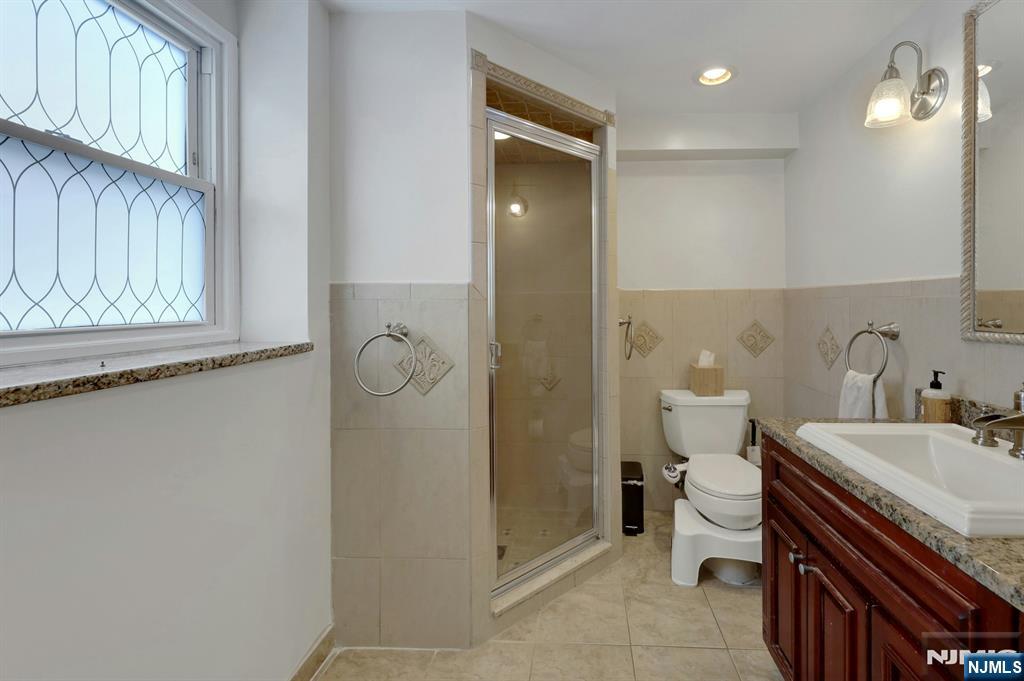 379 Leonard Drive Property Photo 36