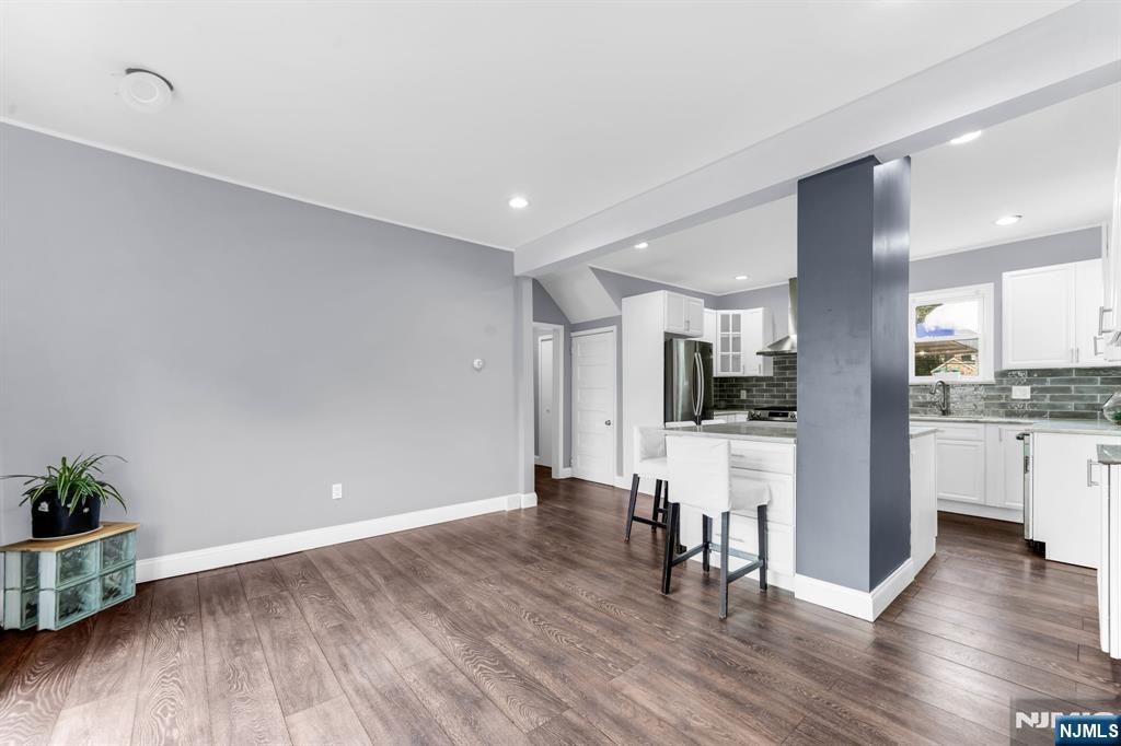 92 Union Avenue Property Photo 5