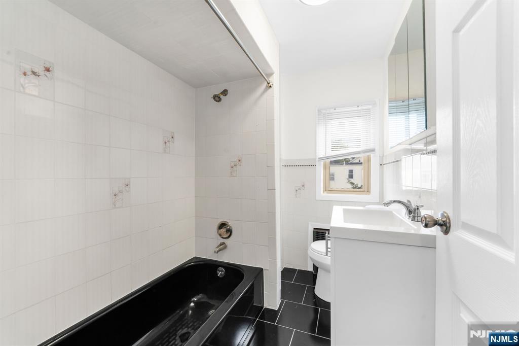 92 Union Avenue Property Photo 12
