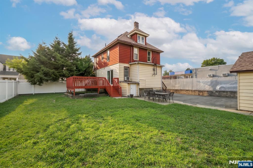 92 Union Avenue Property Photo 22