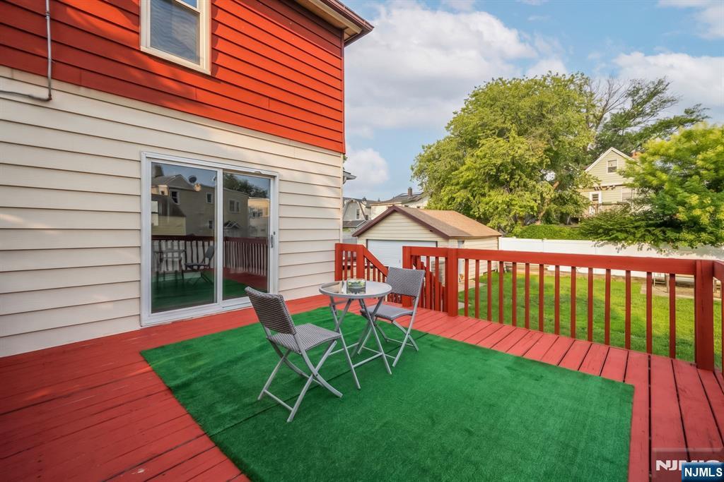92 Union Avenue Property Photo 24