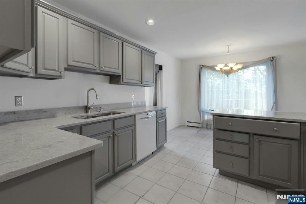 14 Summit Court Property Photo 18