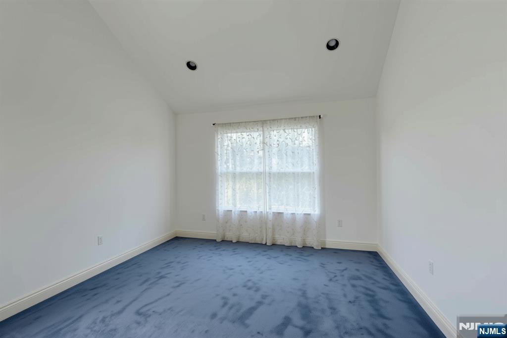 14 Summit Court Property Photo 21
