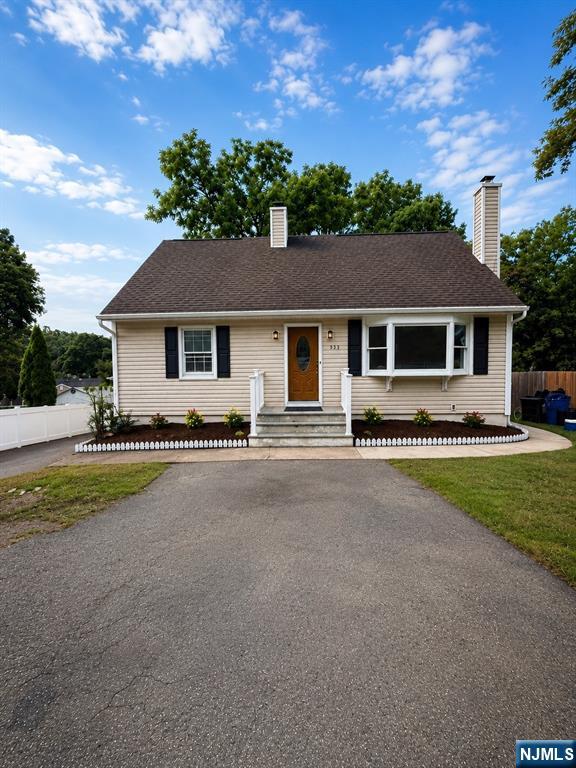 533 Ramapo Valley Road Property Photo 2