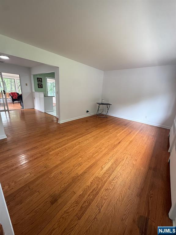 533 Ramapo Valley Road Property Photo 6