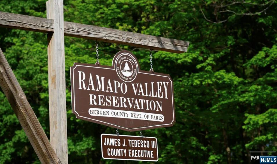 533 Ramapo Valley Road Property Photo 45