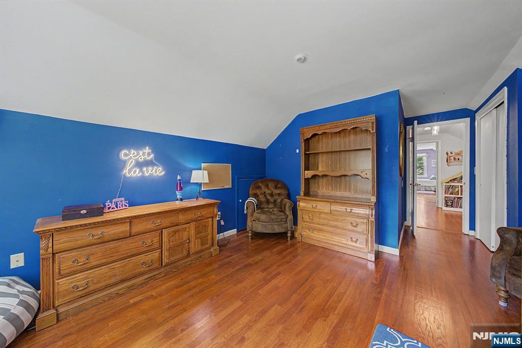 7 Commanche Trail Property Photo 34