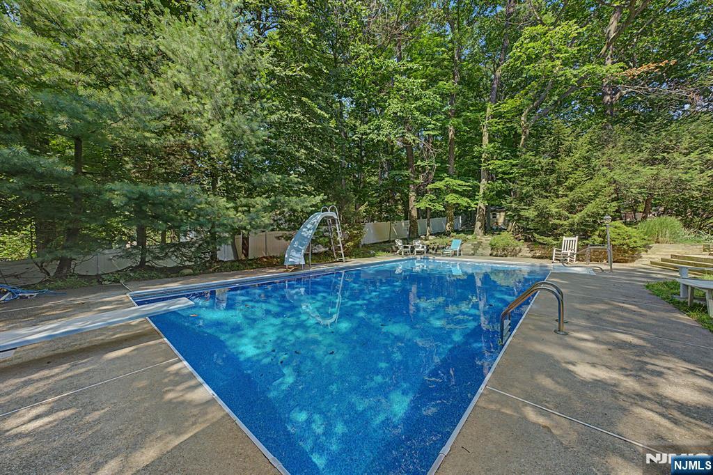 7 Commanche Trail Property Photo 40