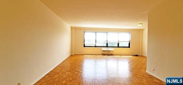 2348 Linwood Avenue 4m Property Photo 3