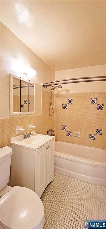 2348 Linwood Avenue 4m Property Photo 14