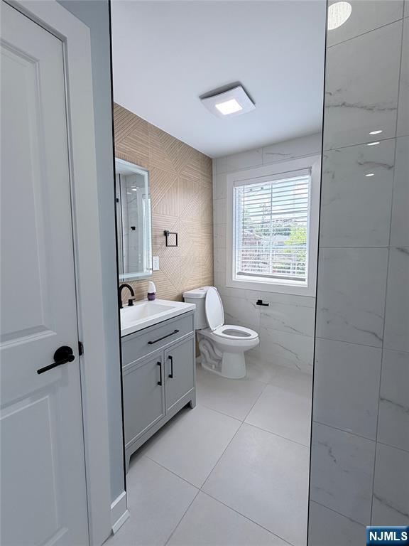 8 Essex Street Property Photo 7