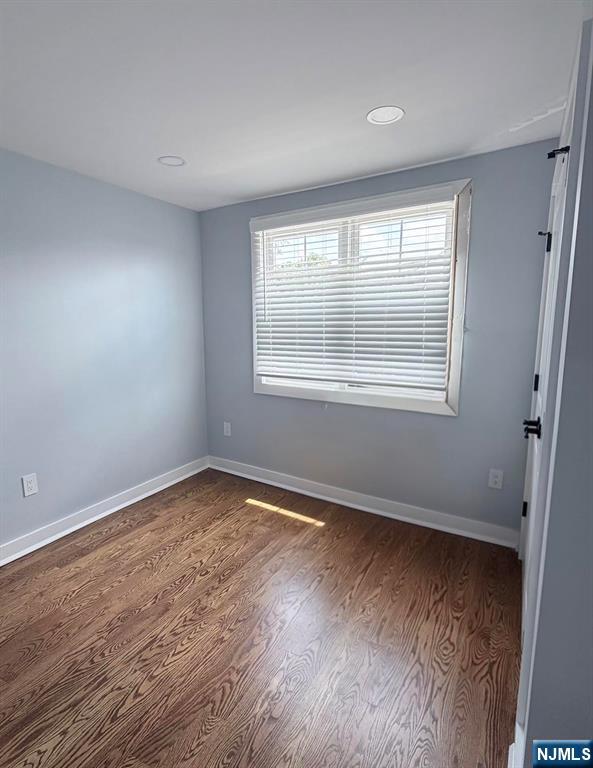 8 Essex Street Property Photo 10