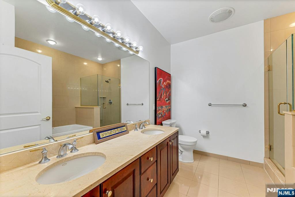 2107 Windsor Park Court 107 Property Photo 20