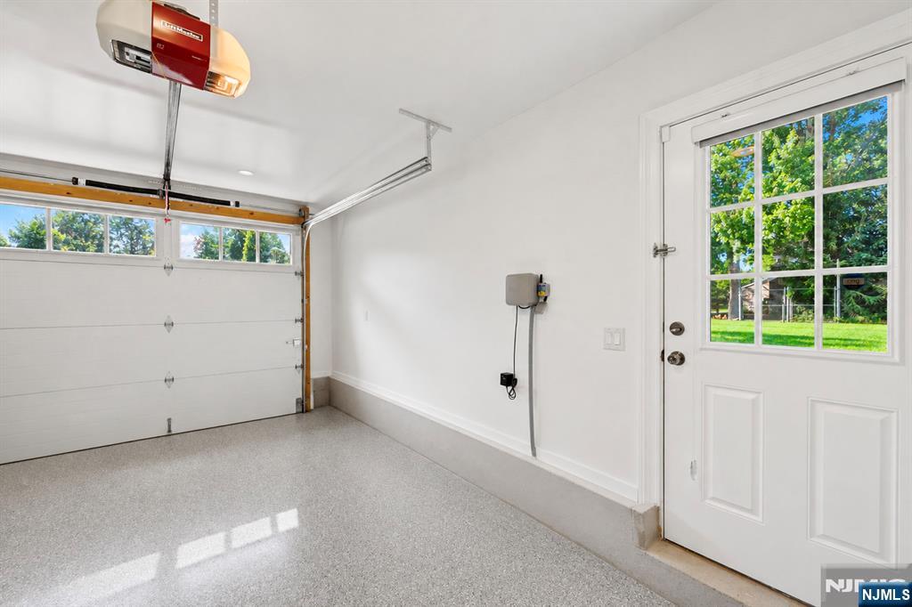 108 Briarwood Avenue Property Photo 44