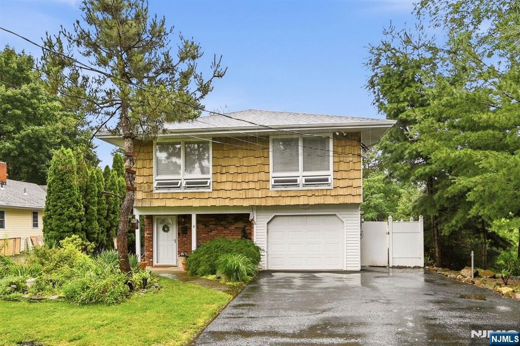4 Park Place Property Photo 1