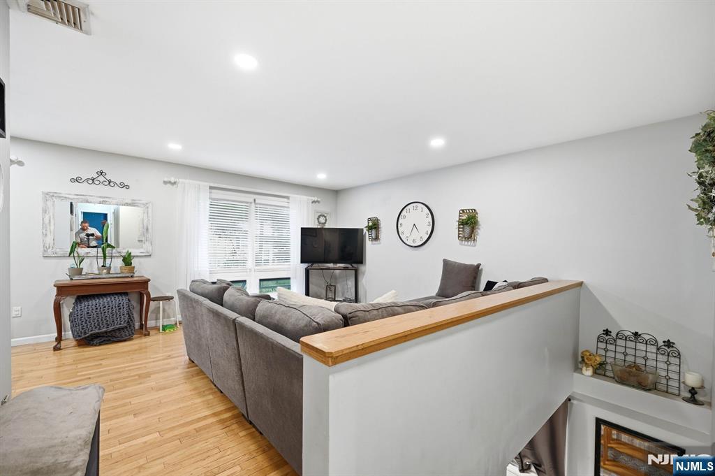 4 Park Place Property Photo 6