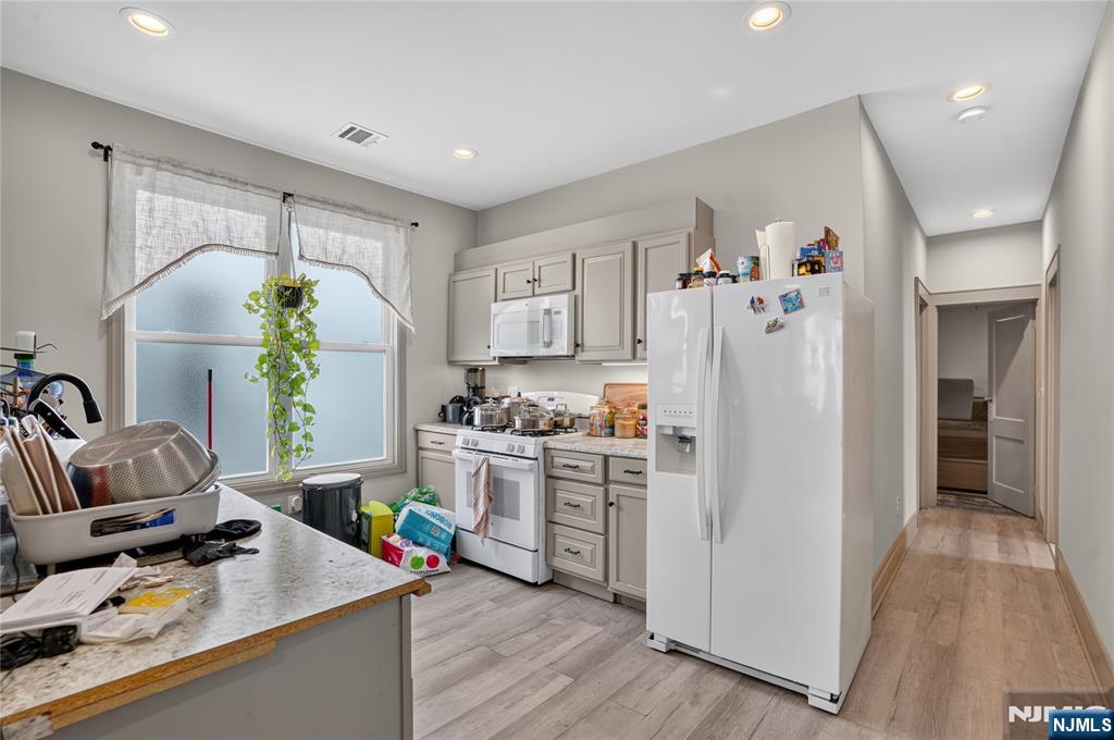81 Grace Street Property Photo 10