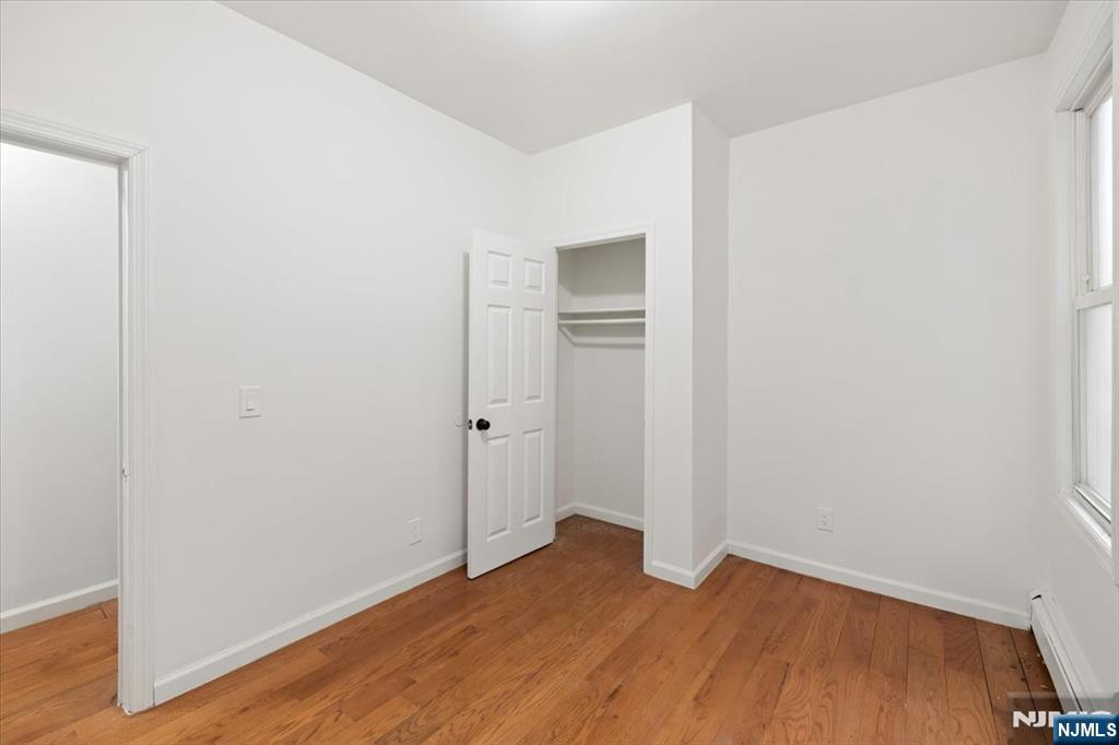 533 S Clinton Street Property Photo 10