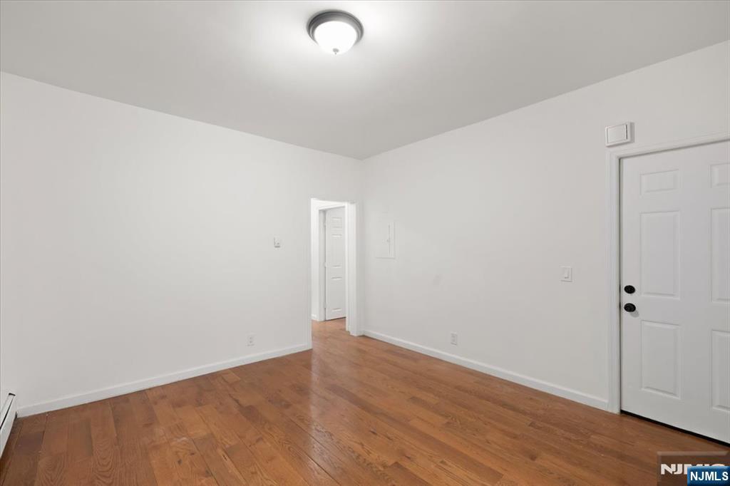 533 S Clinton Street Property Photo 13