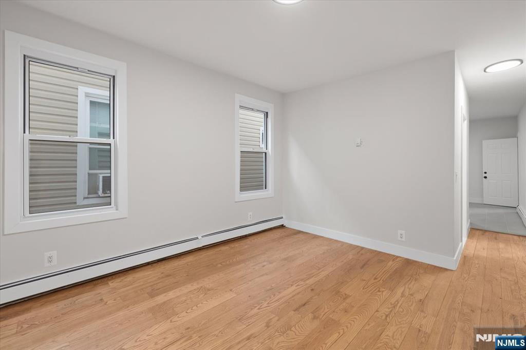 533 S Clinton Street Property Photo 25