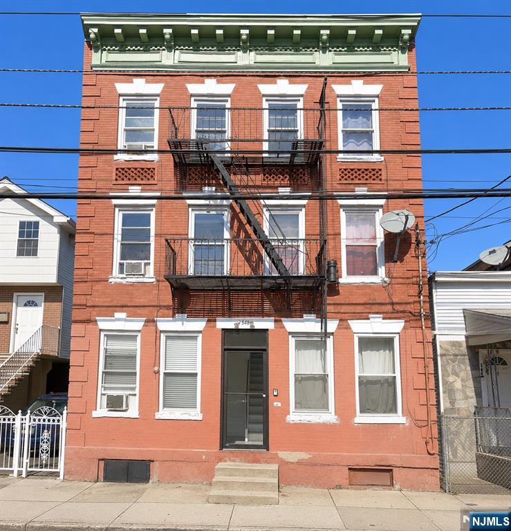 548 59th Street Property Photo 1