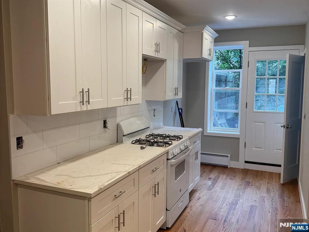 548 59th Street Property Photo 2