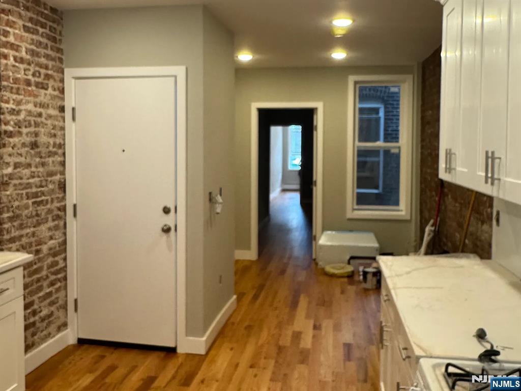 548 59th Street Property Photo 6