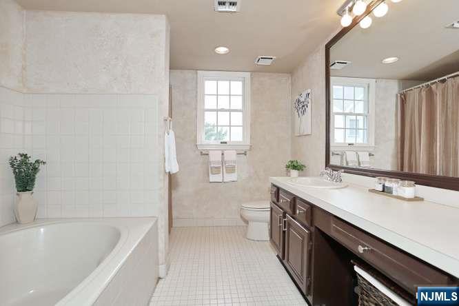 101 Quartz Lane Property Photo 14