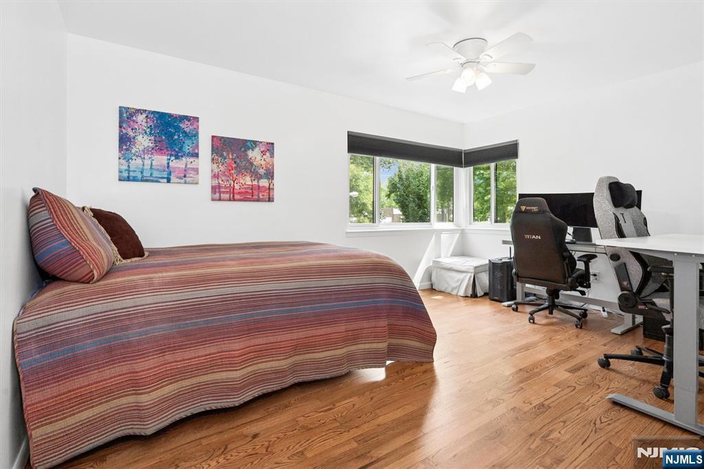 300 Pond Court 5e Property Photo 27