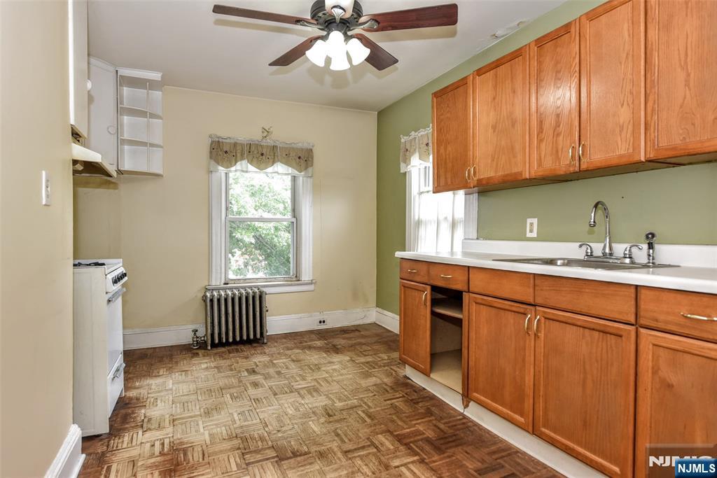 616 Elm Street Property Photo 24