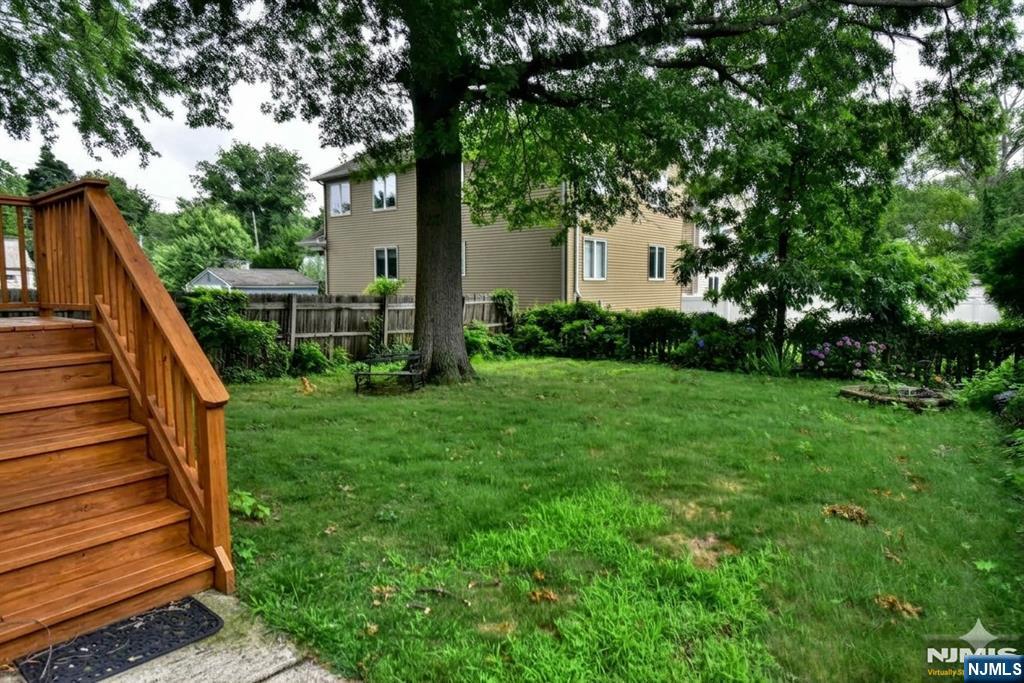 616 Elm Street Property Photo 32