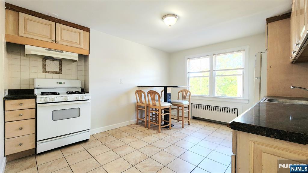 409 Market 2 Property Photo 2