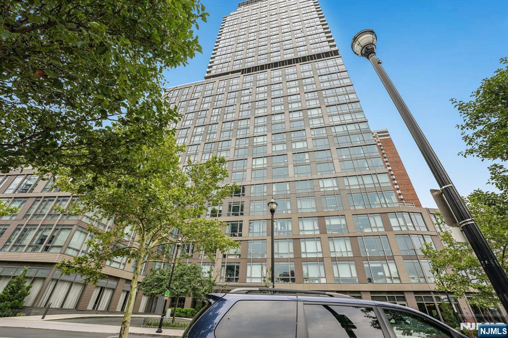 75 Park Lane Property Photo 18