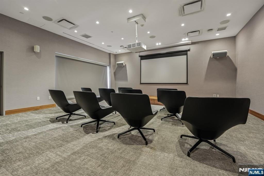 75 Park Lane Property Photo 22