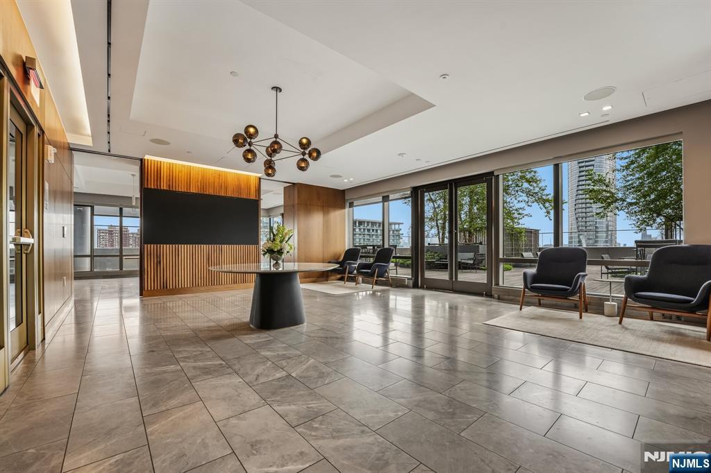 75 Park Lane Property Photo 26