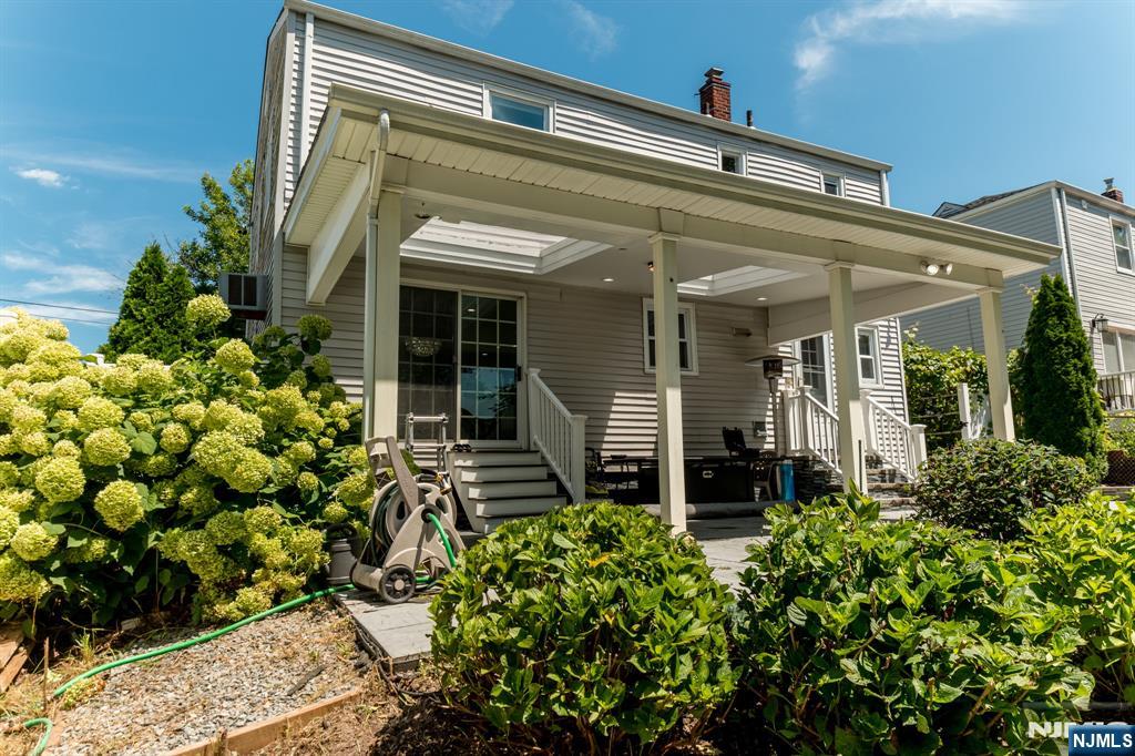 60 Beech Street Property Photo 6