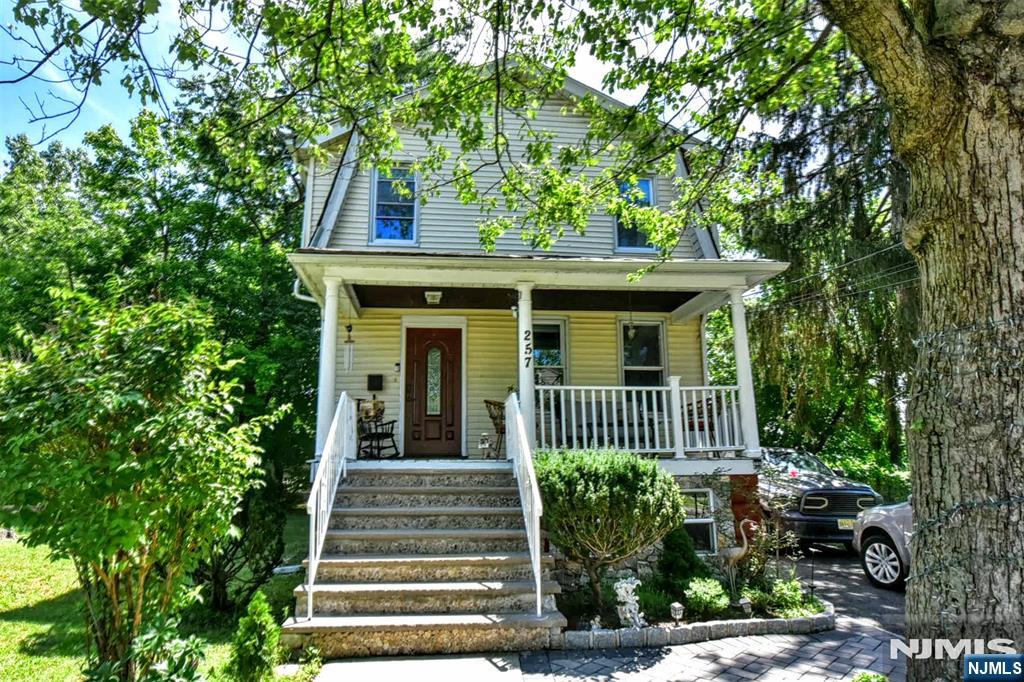 257 Epps Avenue Property Photo 2
