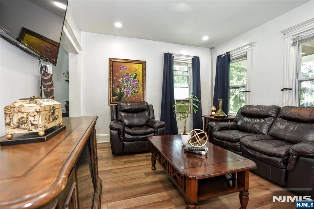 257 Epps Avenue Property Photo 10