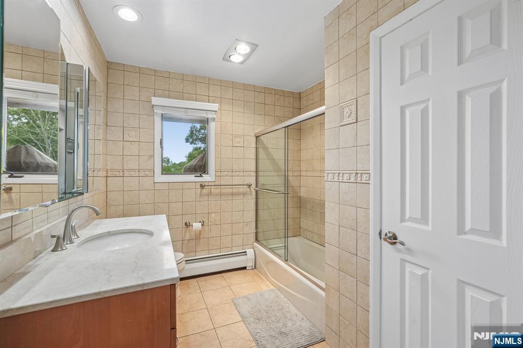 31 Surrey Drive Property Photo 23