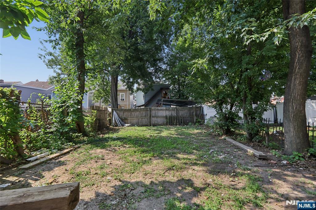172 Godwin Avenue Property Photo 2