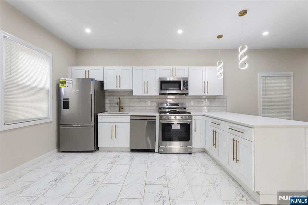 172 Godwin Avenue Property Photo 13