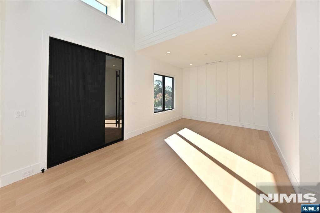 119 Arnot Place Property Photo 4